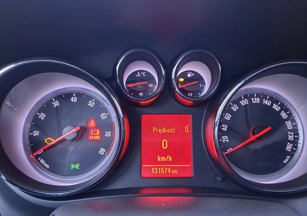 Opel Zafira cena 33900 przebieg: 131000, rok produkcji 2012 z Połczyn-Zdrój małe 232